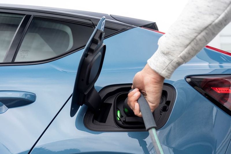 Volvo закликає збільшити інвестиції в екологічно чисту енергетику, аби зменшити викиди CO2 на планеті