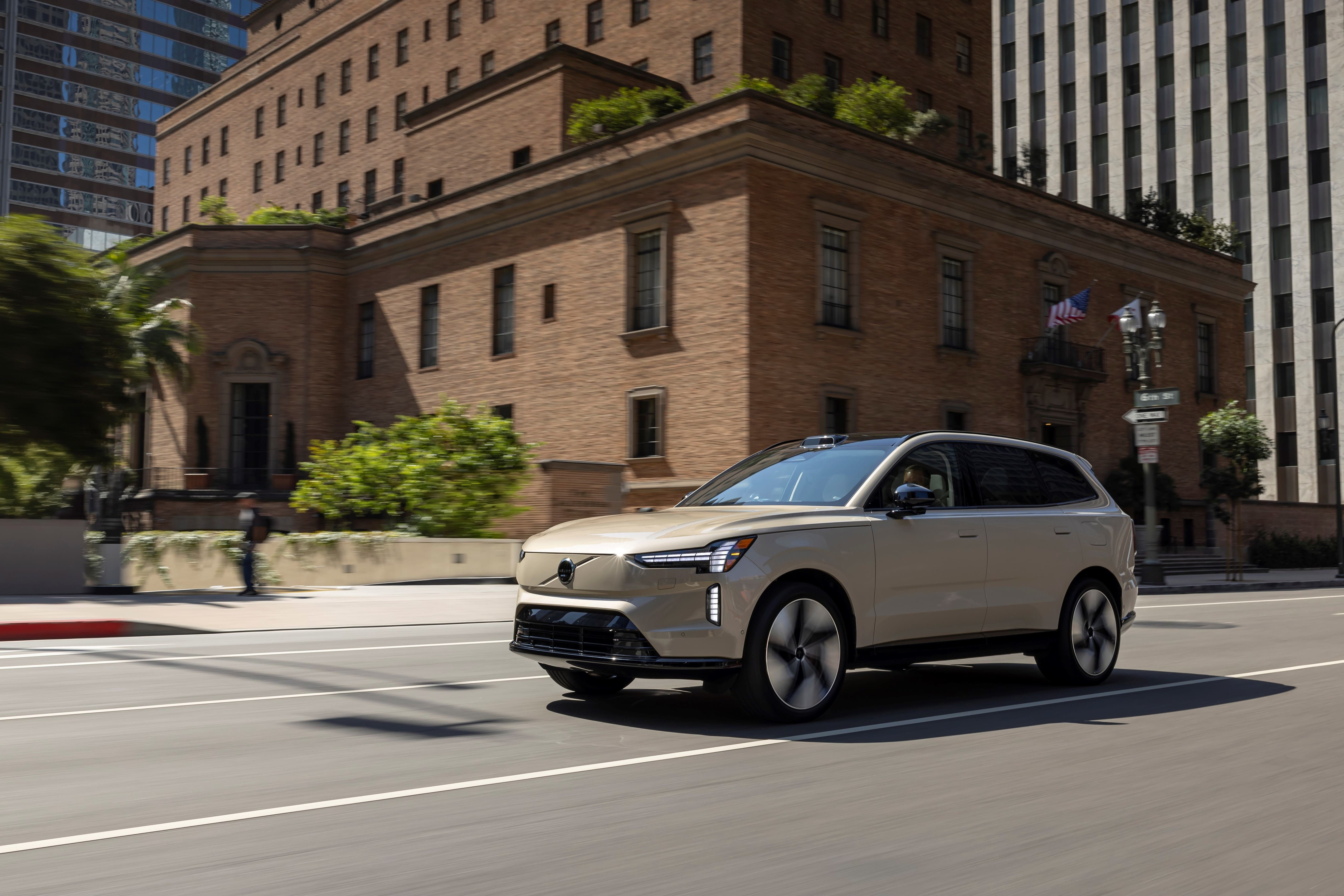 Volvo EX90 здобув титул «Розкішний  автомобіль року» від премії World Car Awards